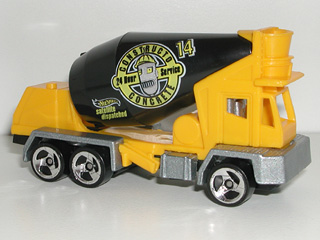 Hot Wheels - OSHKOSH CEMENT TRUCK