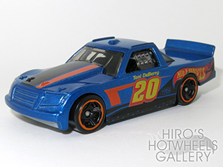 Hot Wheels - CIRCLE TRUCKER