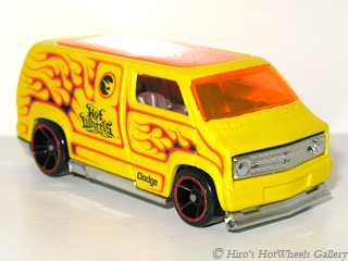 Hot Wheels - CUSTOM '77 DODGE VAN