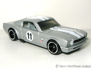 Hot Wheels - FORD MUSTANG FASTBACK