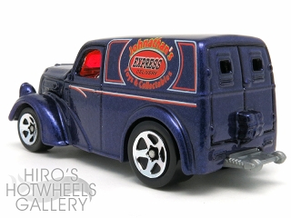 Hot Wheels - ANGLIA PANEL TRUCK