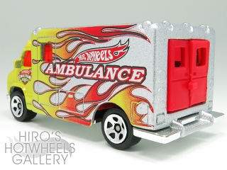 Hot Wheels - AMBULANCE